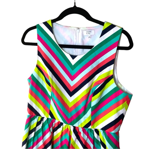 Crown & Ivy Shift Dress V neck Candy Stripe Size 12 - Picture 3 of 8